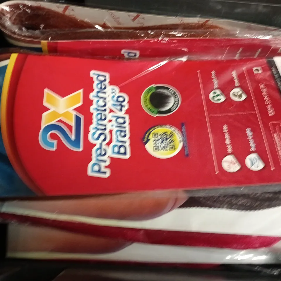 APPROXIMATELY 10 ASSORTED COSMETIC ITEMS TO INCLUDE BRAIDS, L'ORÉAL, ETC - COLLECTION ONLY