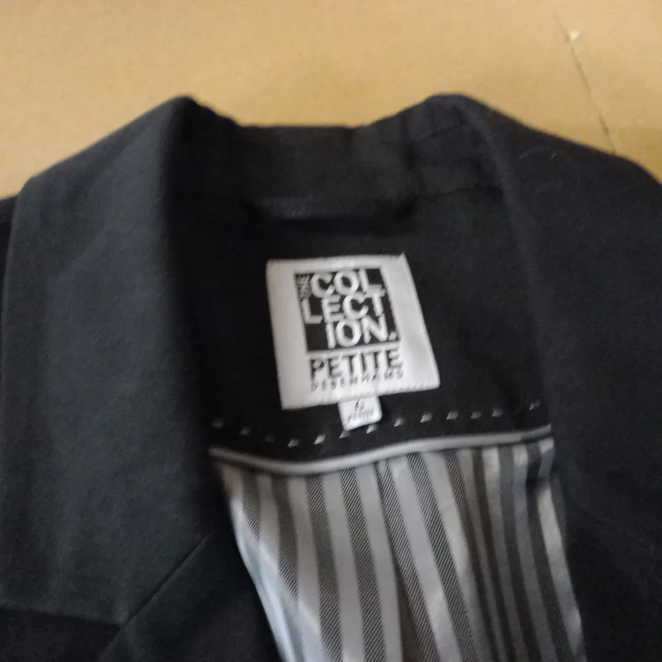 COLLECTION PETITE BLACK BLAZER - UK 6