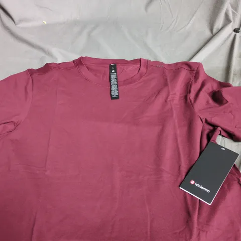 LULULEMON BURGUNDY T-SHIRT SIZE L