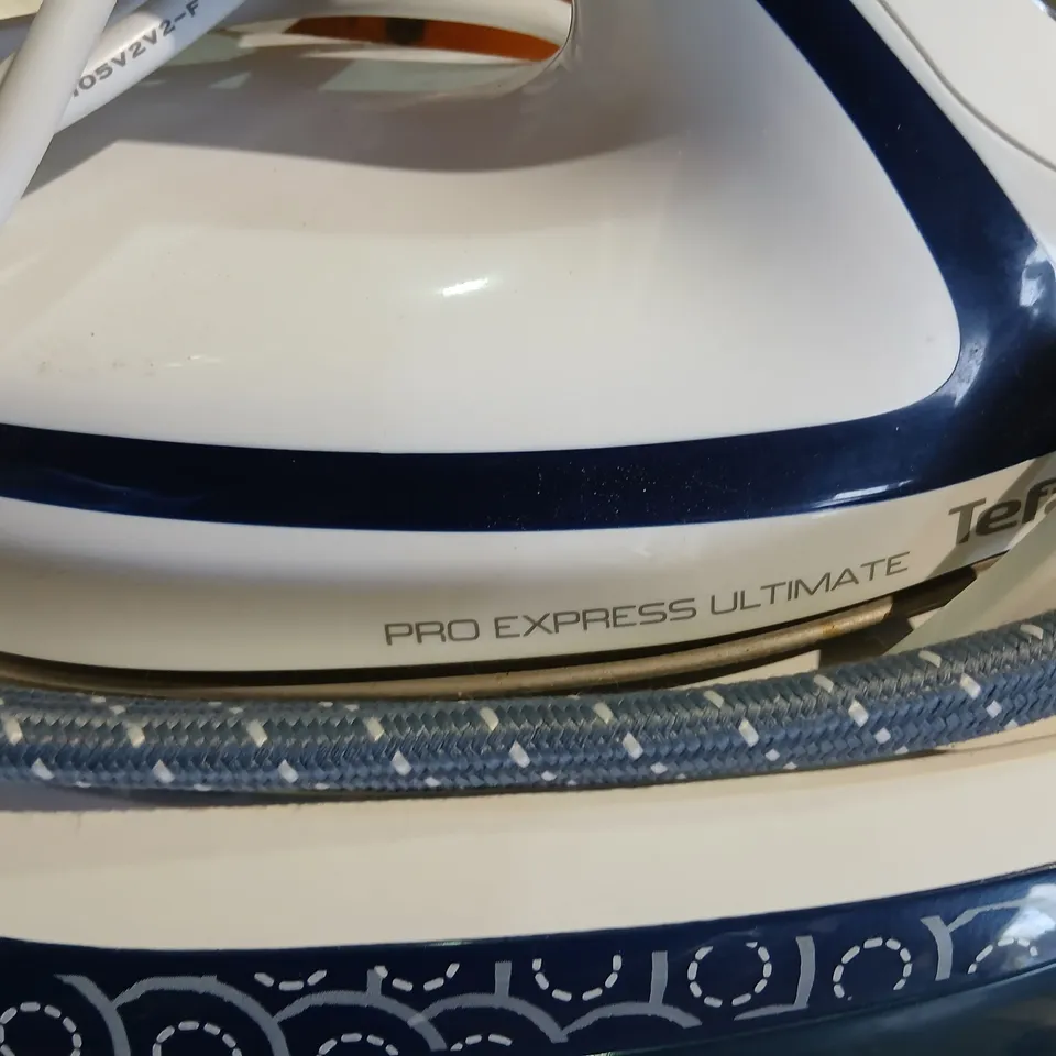 TEFAL PRO EXPRESS ULTIMATE STEAM IRON – WHITE/BLUE