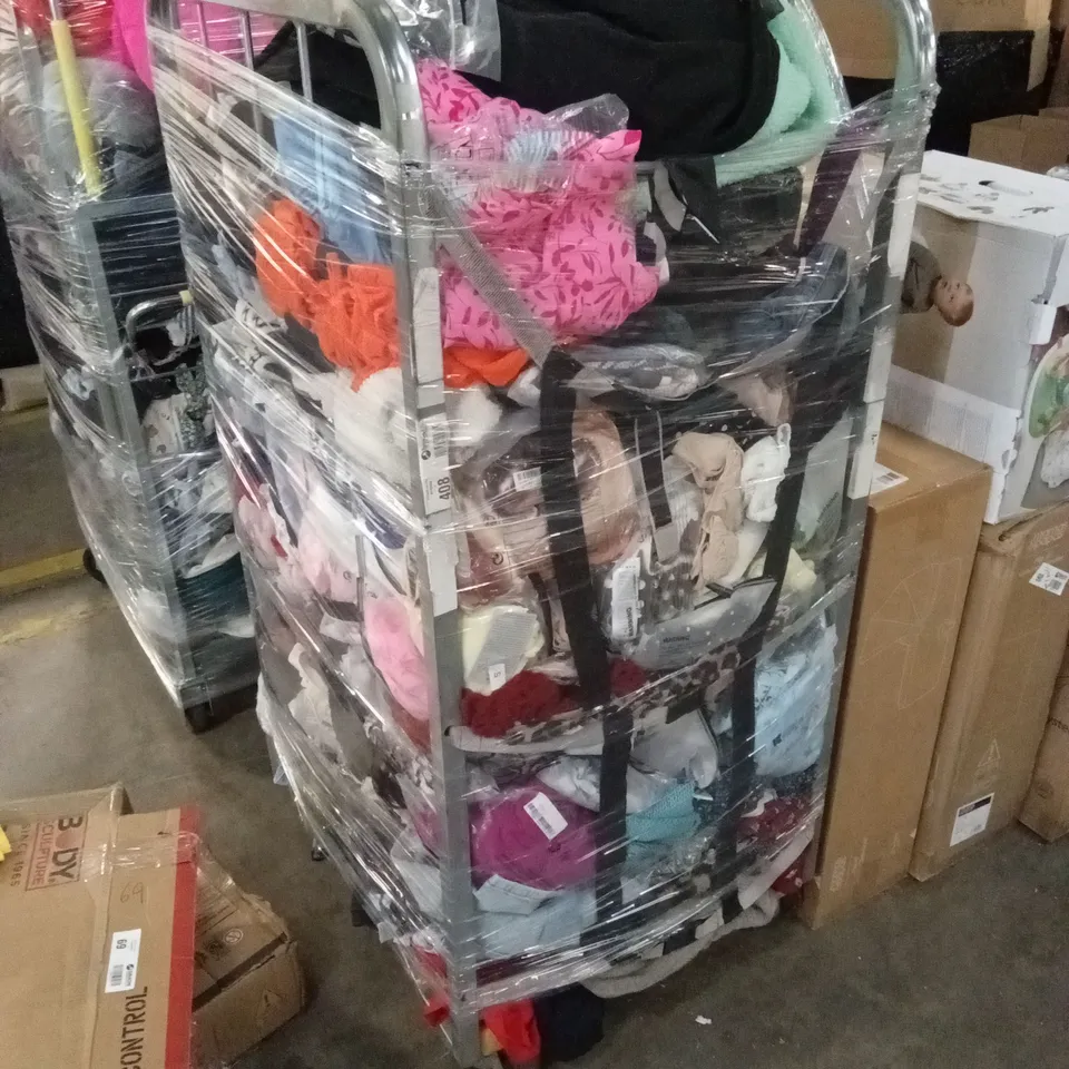 CAGE TO CONTAIN A LARGE QUANTITY OF ASSORTED CLOTHING PRODUCTS