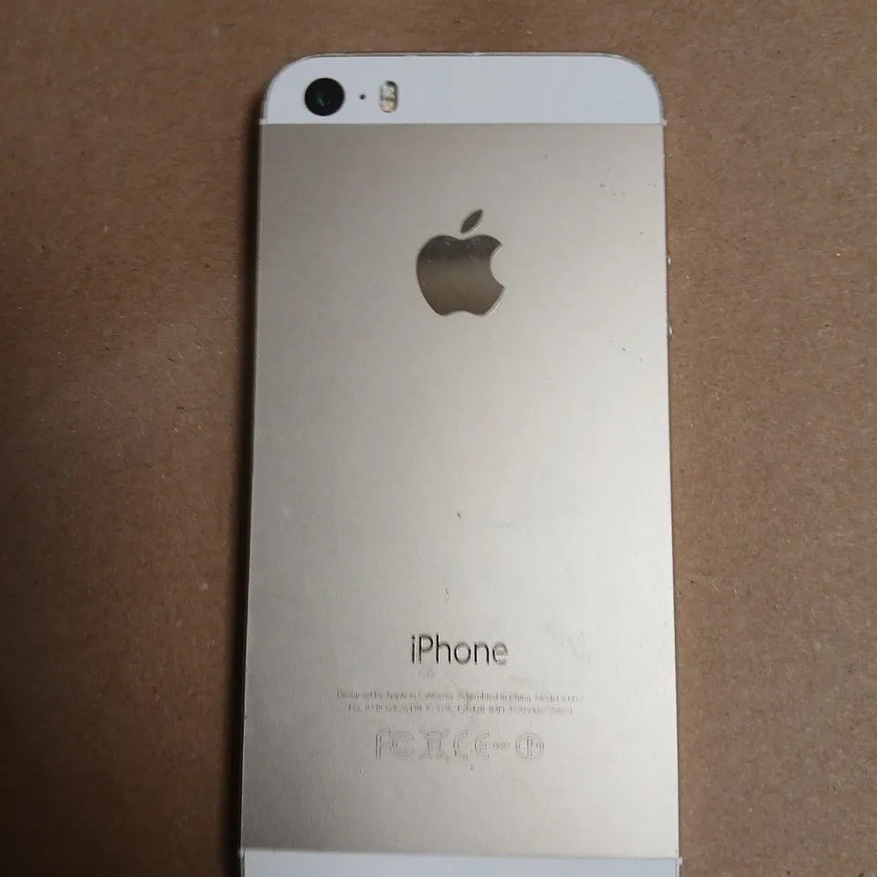 APPLE IPHONE 5 - A1457