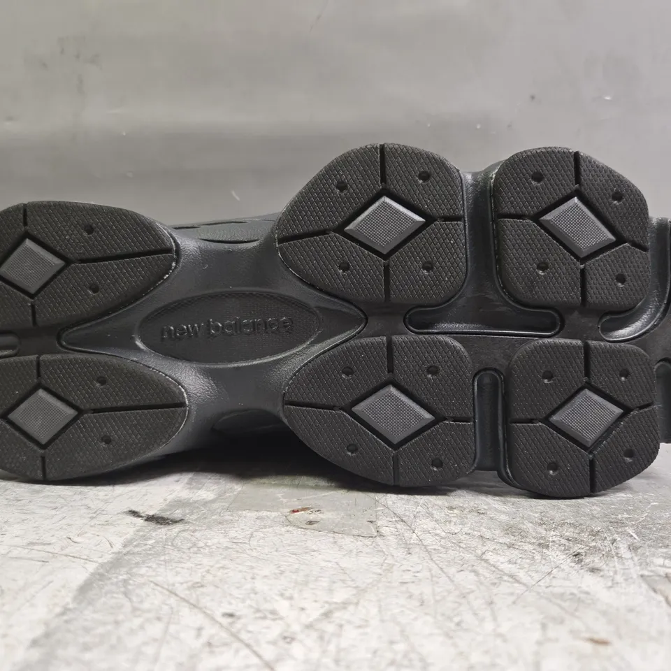 PAIR OF NEW BALANCE 9060 TRAINERS IN BLACK SIZE UK 10.5