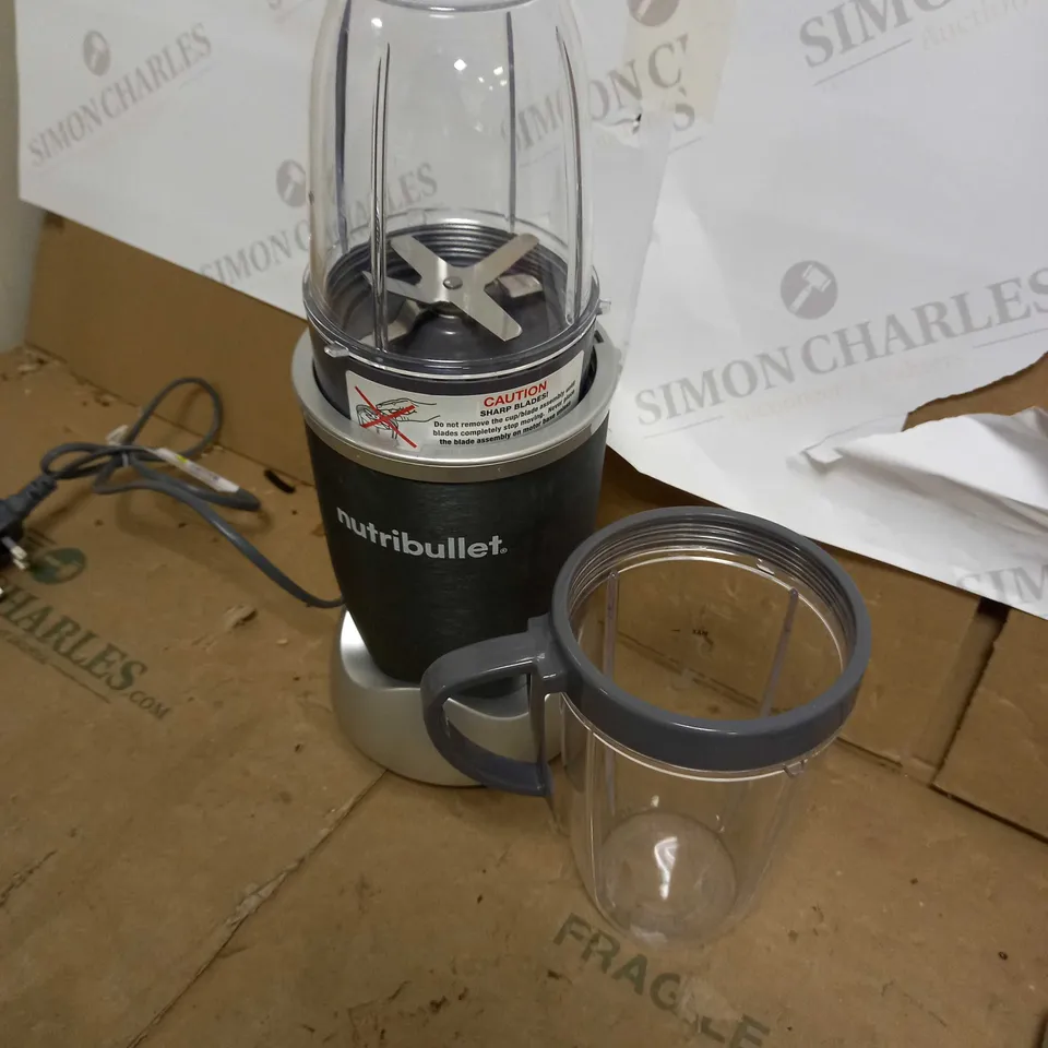 NUTRIBULLET 600 SERIES - NUTRIENT EXTRACTOR HIGH SPEED BLENDER