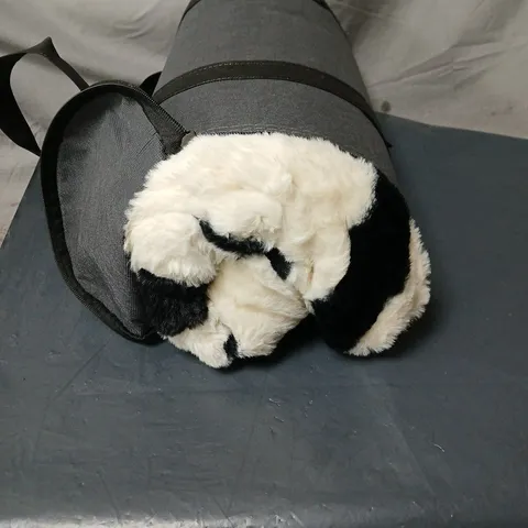 BLACK AND WHITE THROW/BLANKET 150 X 200 CM IN CARRY CASE