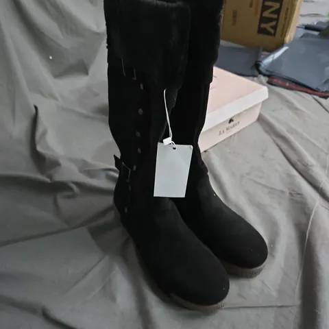 LA MAREY WOMEN'S BOOTS – BLACK SUEDE WITH FUR TRIM, UK SIZE 6