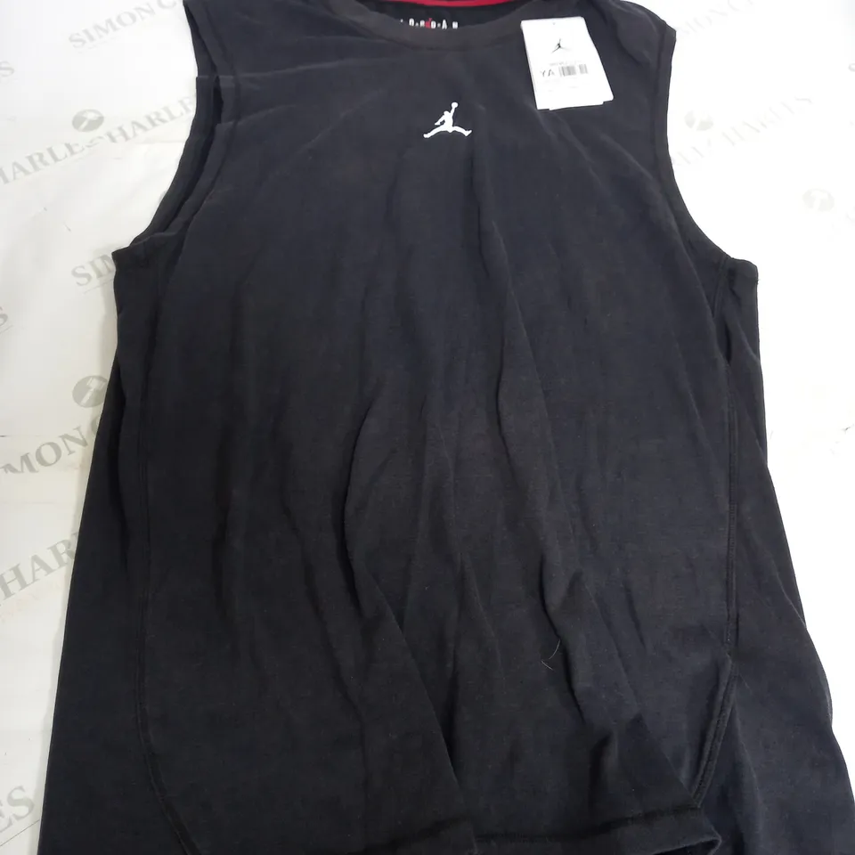 AIR JORDAN DARK GREY VEST - MEDIUM