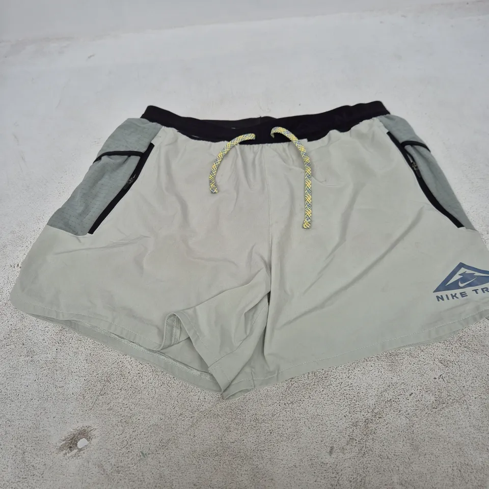 Nike Dri-FIT Shorts – Men's Grey with Black Waistband, Size M (Medium) – Drawcords, Left-Leg Swoosh