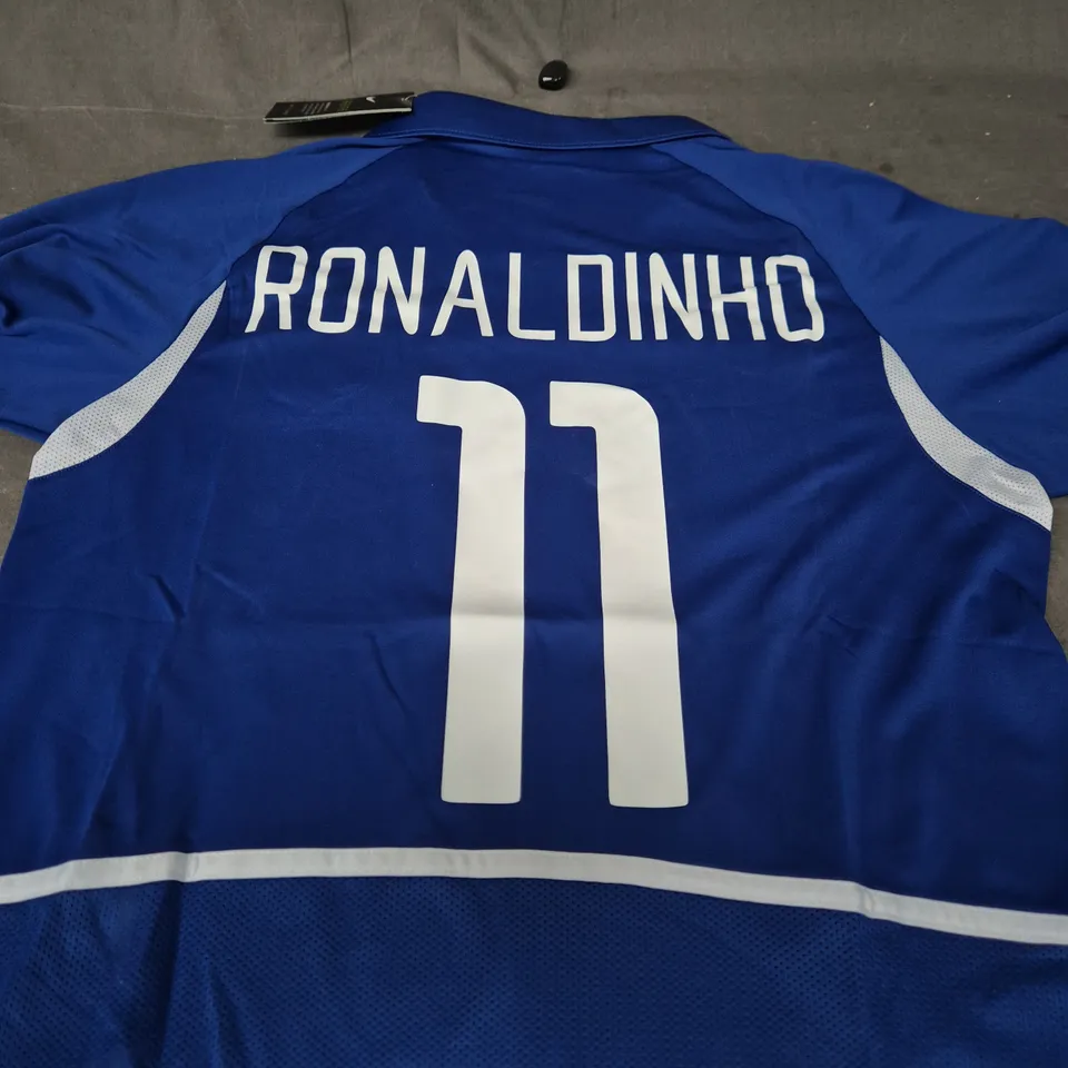 BRAZIL FOOTBALL SHIRT , RONALDINHO PRINTED SIZE M 