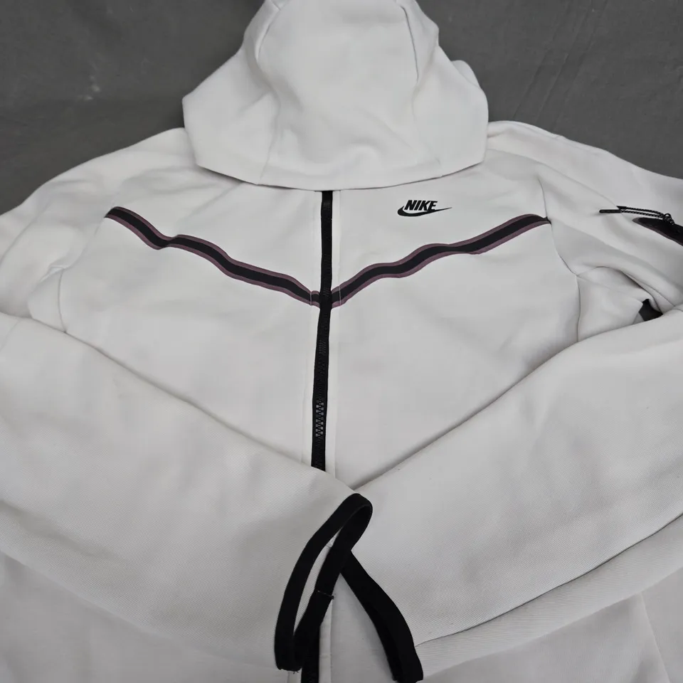 NIKE TECH FULL TRACKSUIT SIZE SMALL