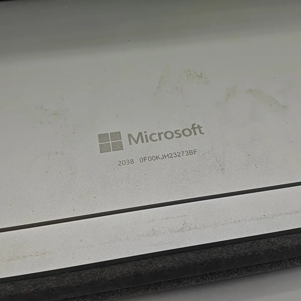 UNBOXED MICROSOFT SURFACE PRO TABLET PC WITH DETACHABLE KEYBOARD - MODEL 2038