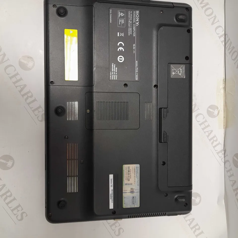 SONY PCG-7183M LAPTOP-GREY
