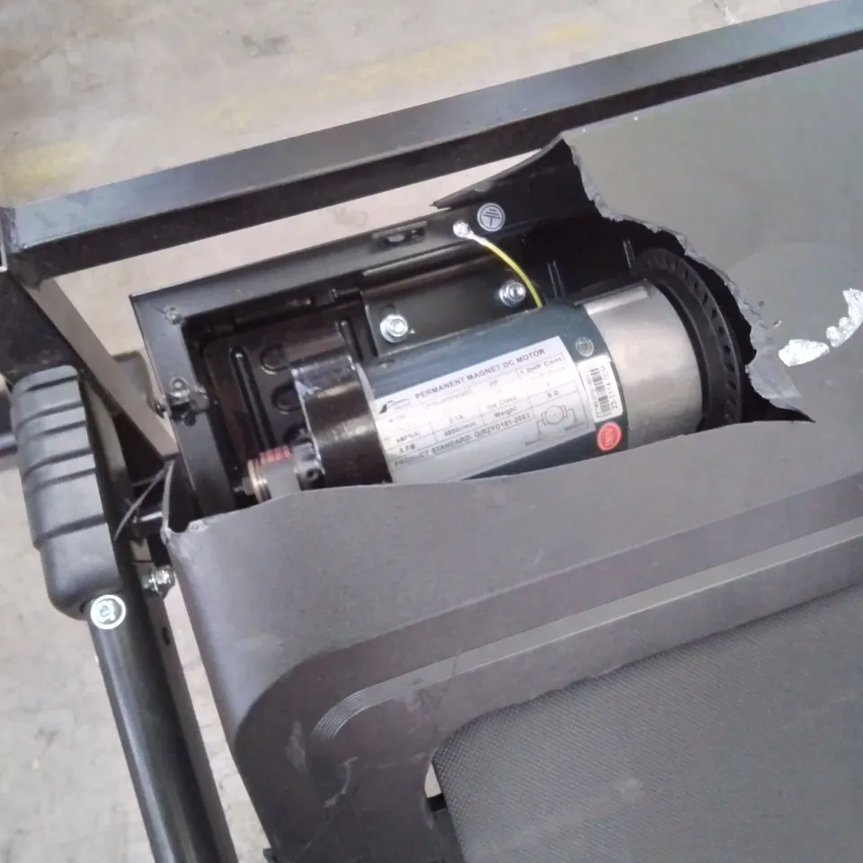 UNBOXED DYNAMIX T2000D MOTORISED TREADMILL