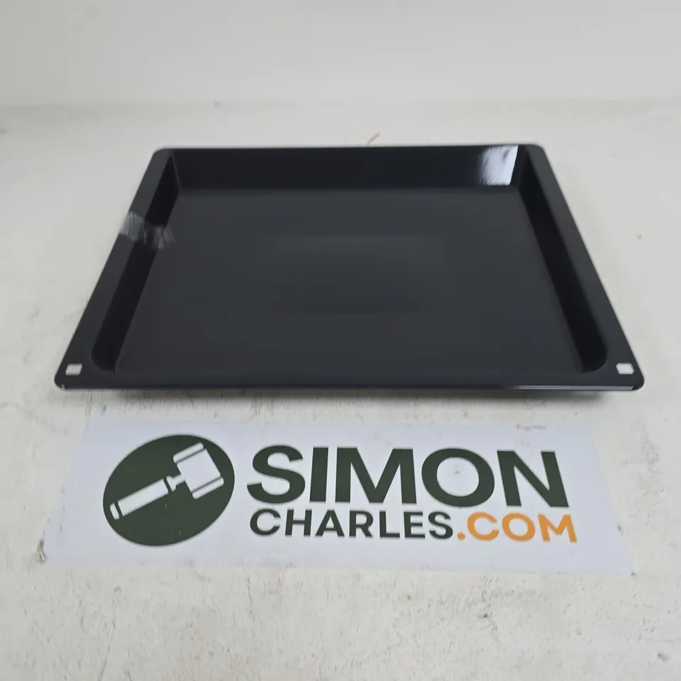 RECTANGULAR METAL BAKING TRAYS