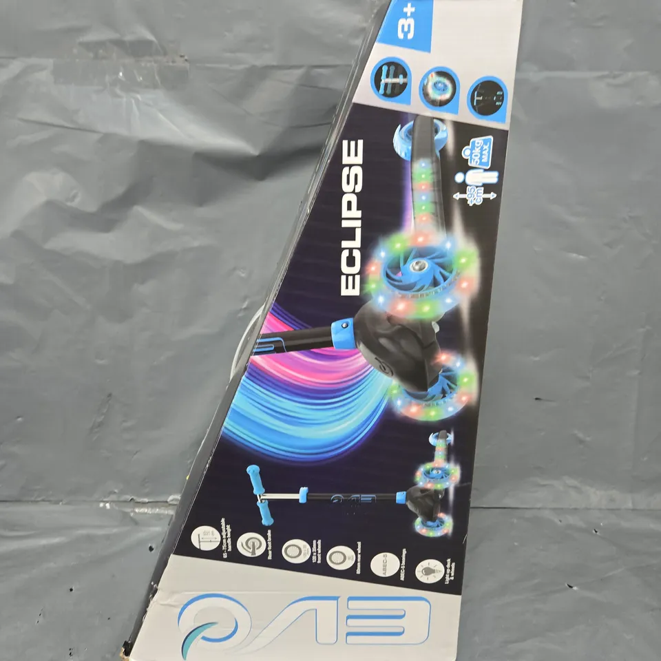 BOXED EVO ECLIPSE SCOOTER