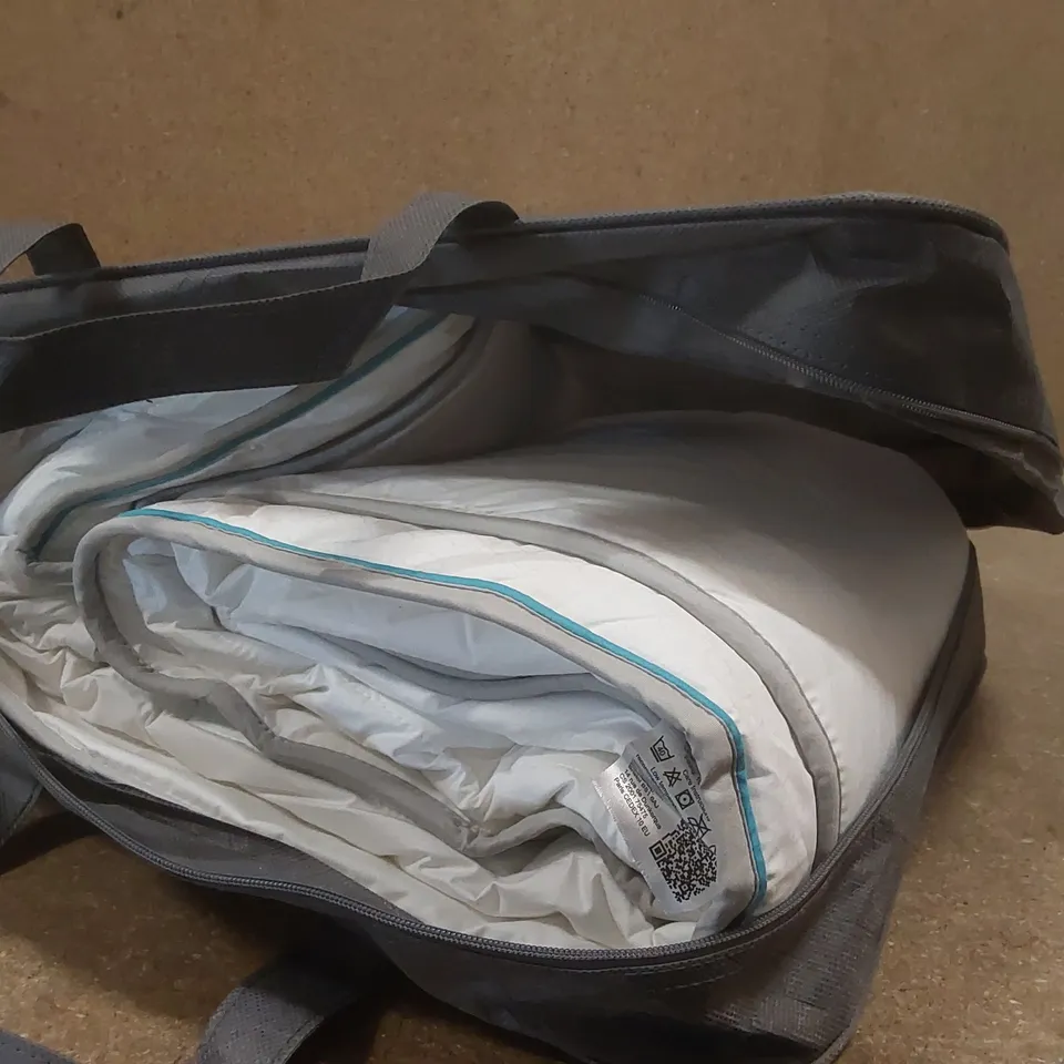 BAGGED SIMBA HYBRID 4.5 TOG SINGLE HYBRID DUVET