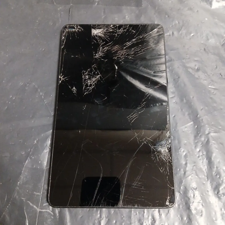 SAMSUNG GALAXY TAB A9 SM-X115 – BLACK, CRACKED SCREEN
