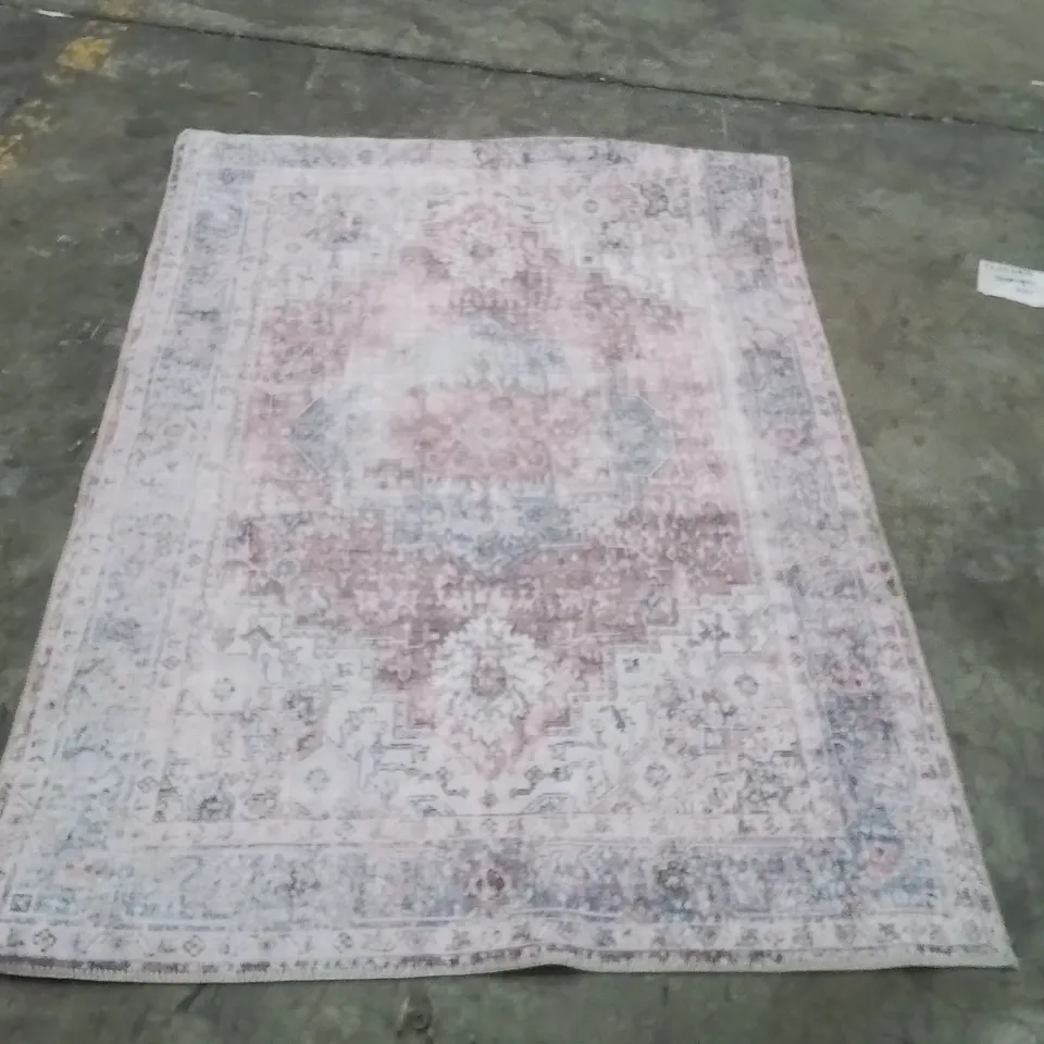QUALITY DESIGNER AREA RUG - APPROXIMATELY 170X120CM
