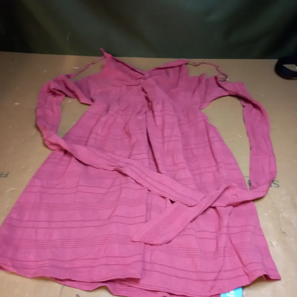 CUPSHE DARK PINK DRESS SIZE S 