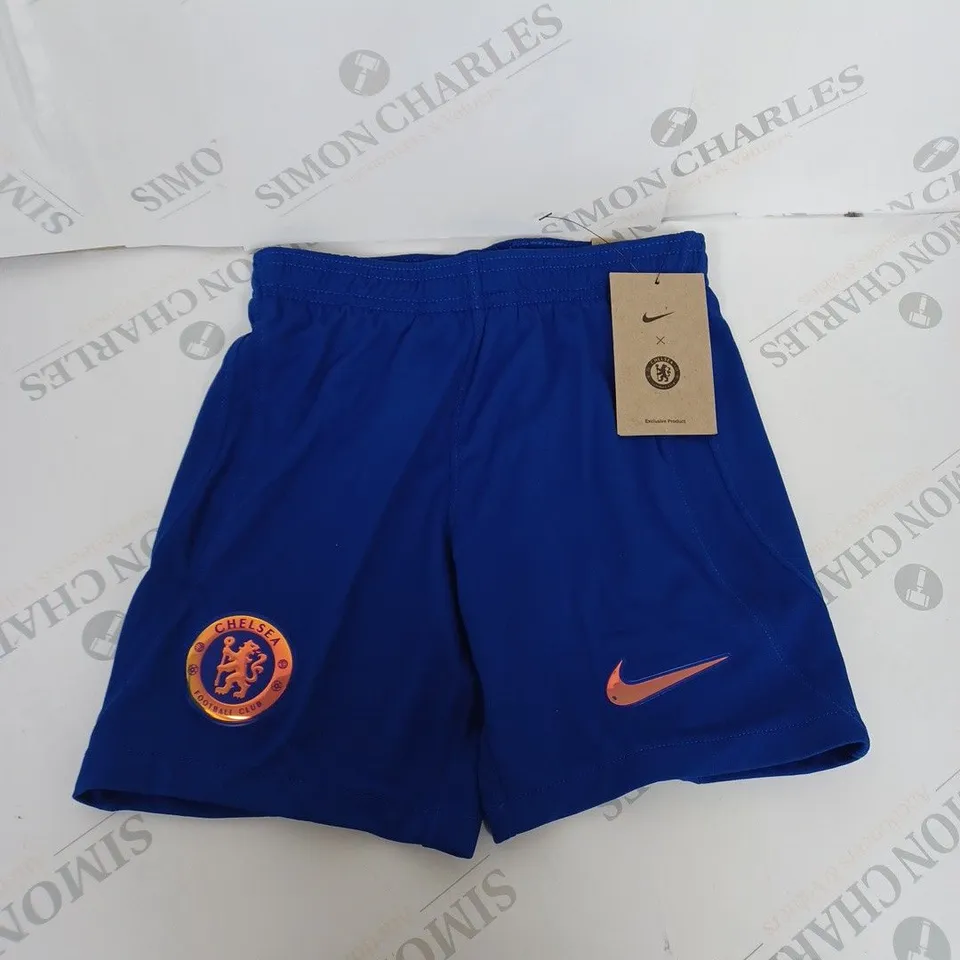 CHELSEA FC HOME SHORTS SIZE XS
