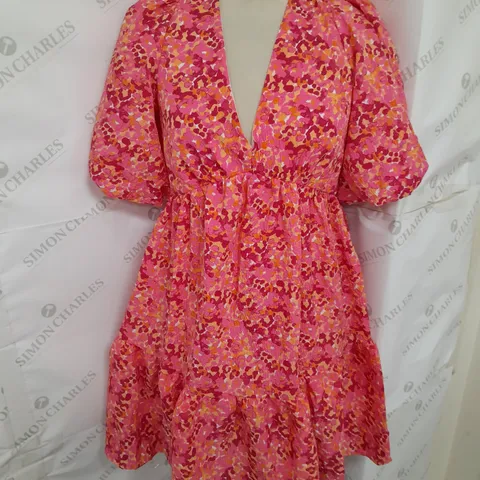 NOBODY'S CHILD VIENNA RUFFLE VNECK MINI DRESS IN PINK FLORAL SIZE 12