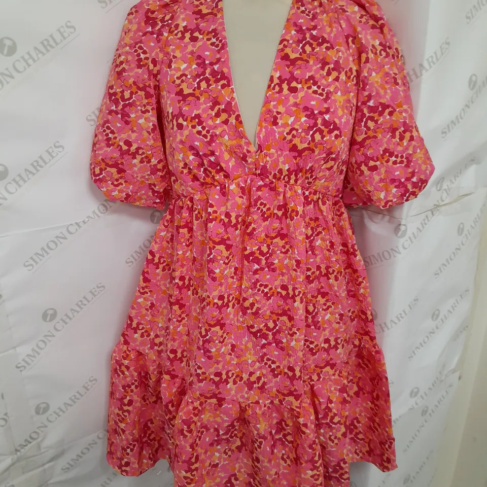 NOBODY'S CHILD VIENNA RUFFLE VNECK MINI DRESS IN PINK FLORAL SIZE 12