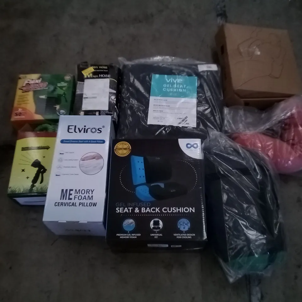 PALLET OF ASSORTED ITEMS INCLUDING FLEXI HOSE, ELVIROS MEMORY FOAM CERVICAL PILLOW, VIVE GEL SEAT CUSHION, MAGIC HOSE GEL INFUSED SEAT  & BACK CUSHION