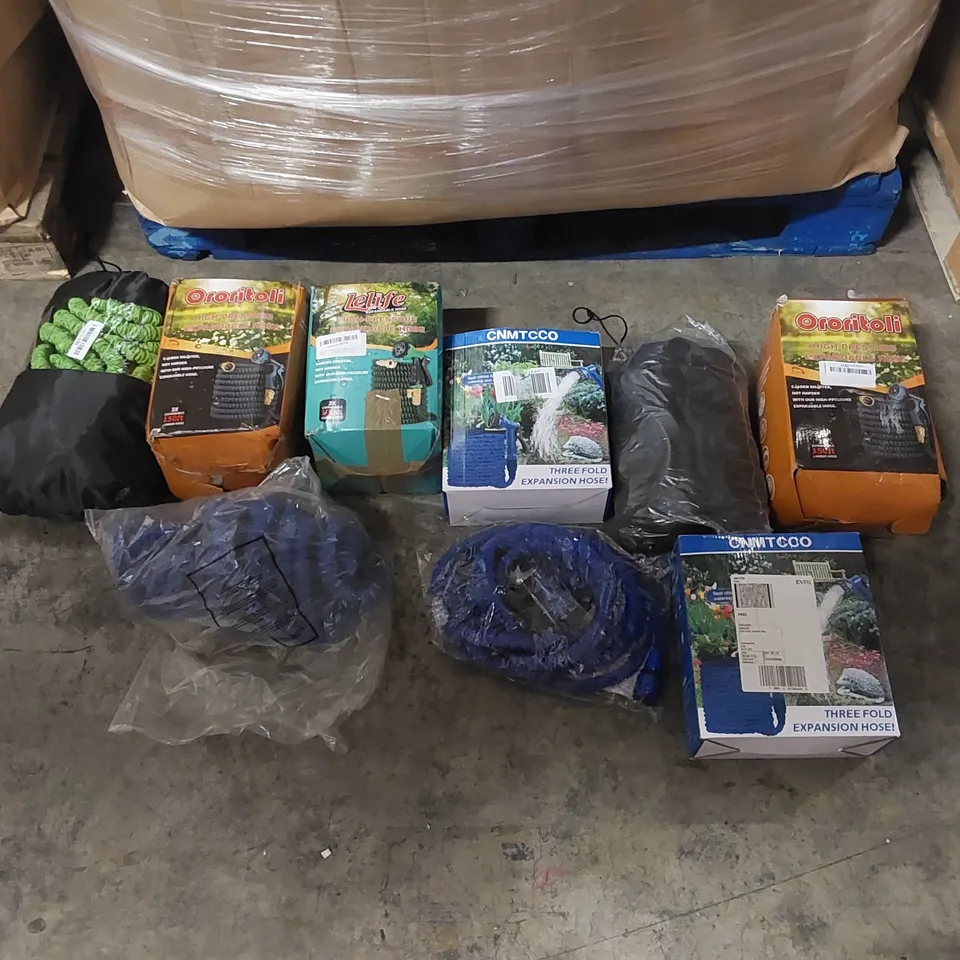 PALLET OF ASSORTED HOSE PIPES AND RELATED GARDEN PRODUCTS ETC