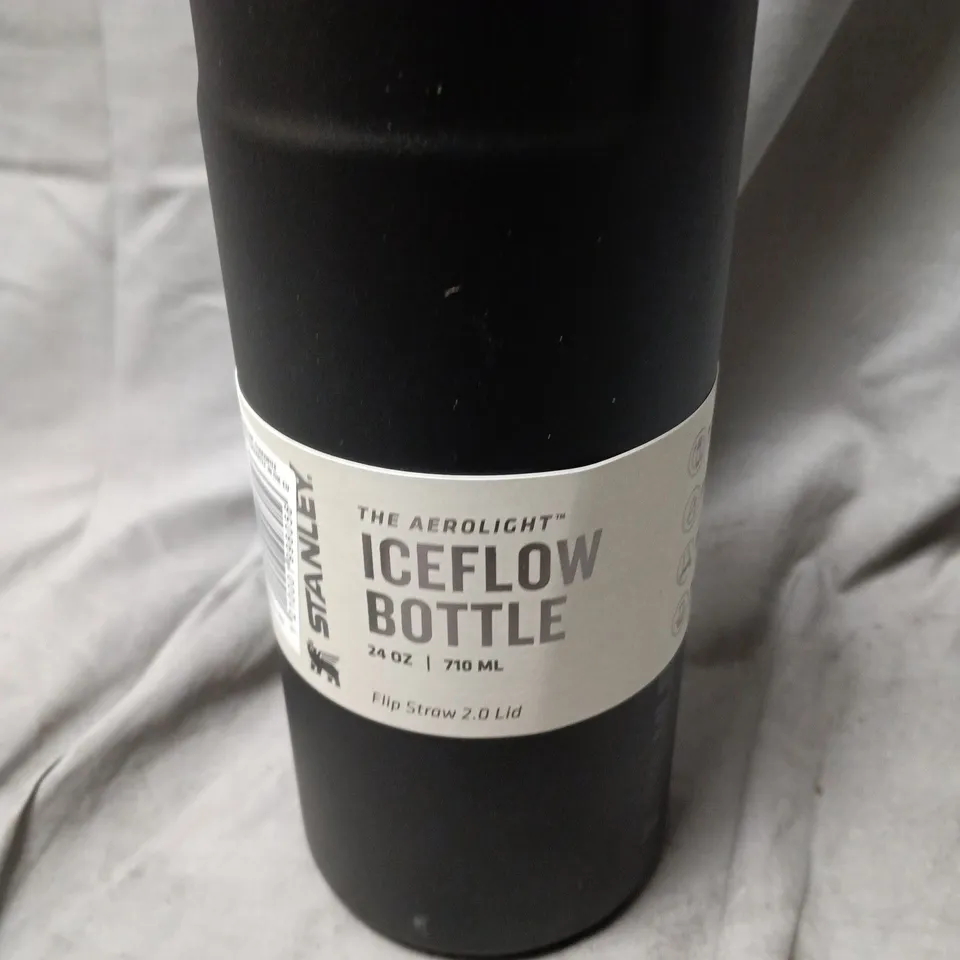 STANLEY ICEFLOW BOTTLE 710ML (24 OZ) – BLACK, FLIP STRAW 2.0 LID