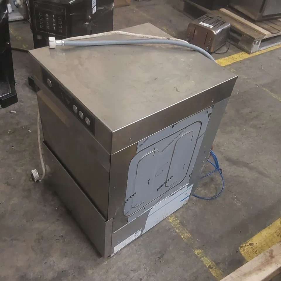 BLIZZARD STORM 35DP COMMERCIAL UNDERCOUNTER GLASS WASHER
