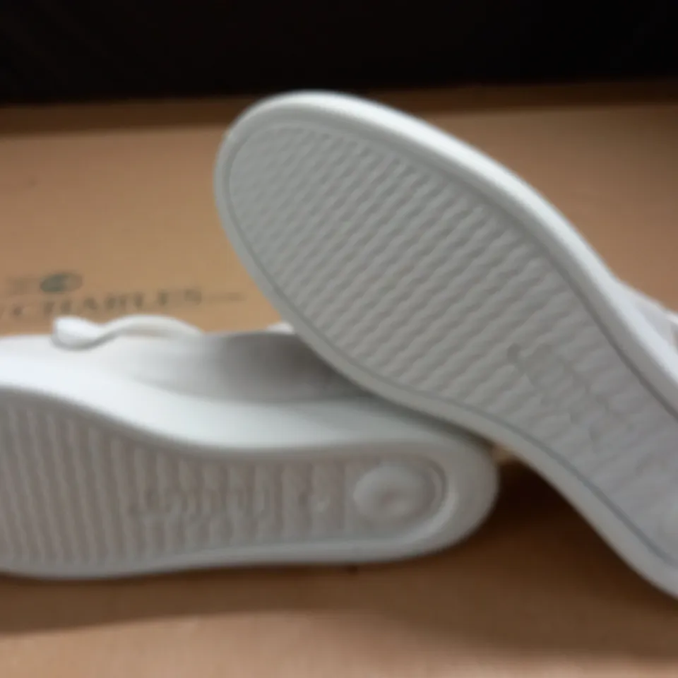 PAIR OF HOTTER SWITCH 2 TRAINERS - UK 7
