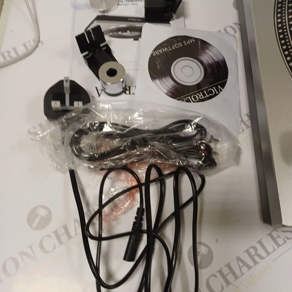VICTROLA PROFFESIONAL TURNTABLE