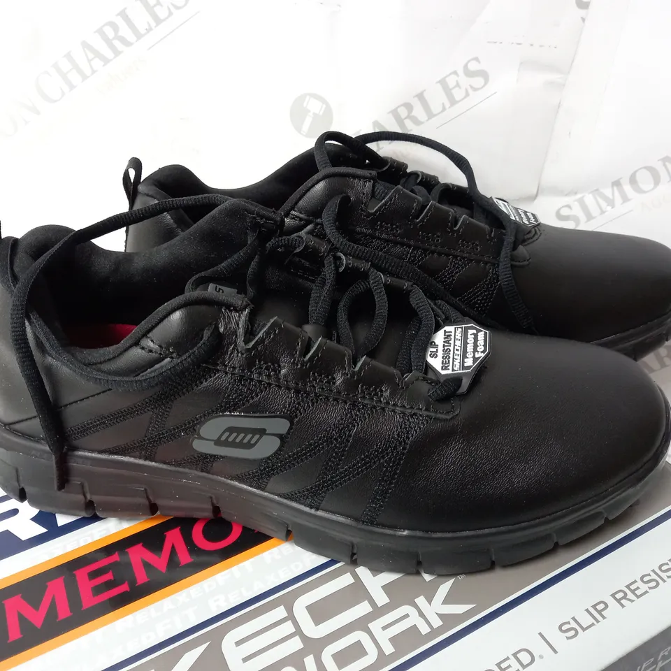 SKECHERS WORK SLIP RESISTANT BLACK SIZE 8