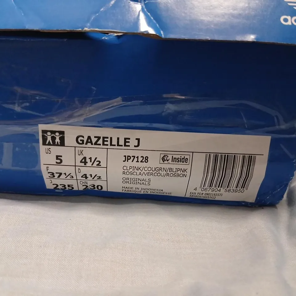 ADIDAS GAZELLE J TRAINERS – 2 ODD SHOES, PINK/PEACH WITH GREEN & PINK/PEACH WITH BLUE STRIPES, UK 4.5