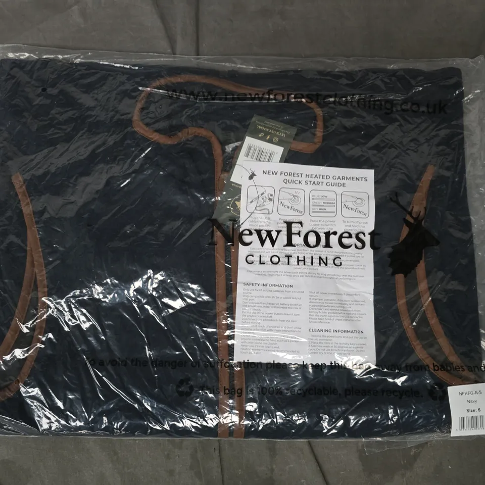 NEW FOREST HEATED FLEECE GILET IN NAVY SIZE SMALL