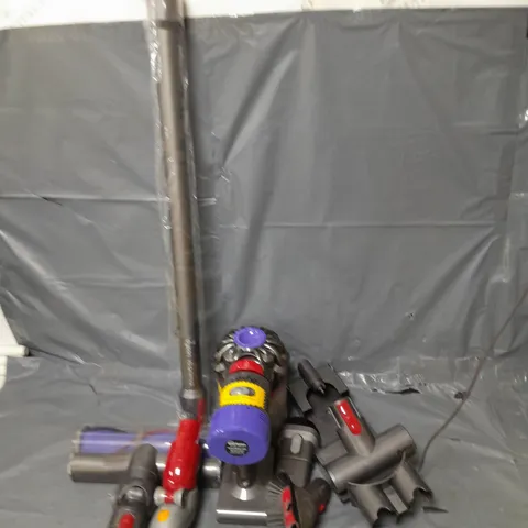 DYSON V8 ANIMAL CORDFREE HOOVER