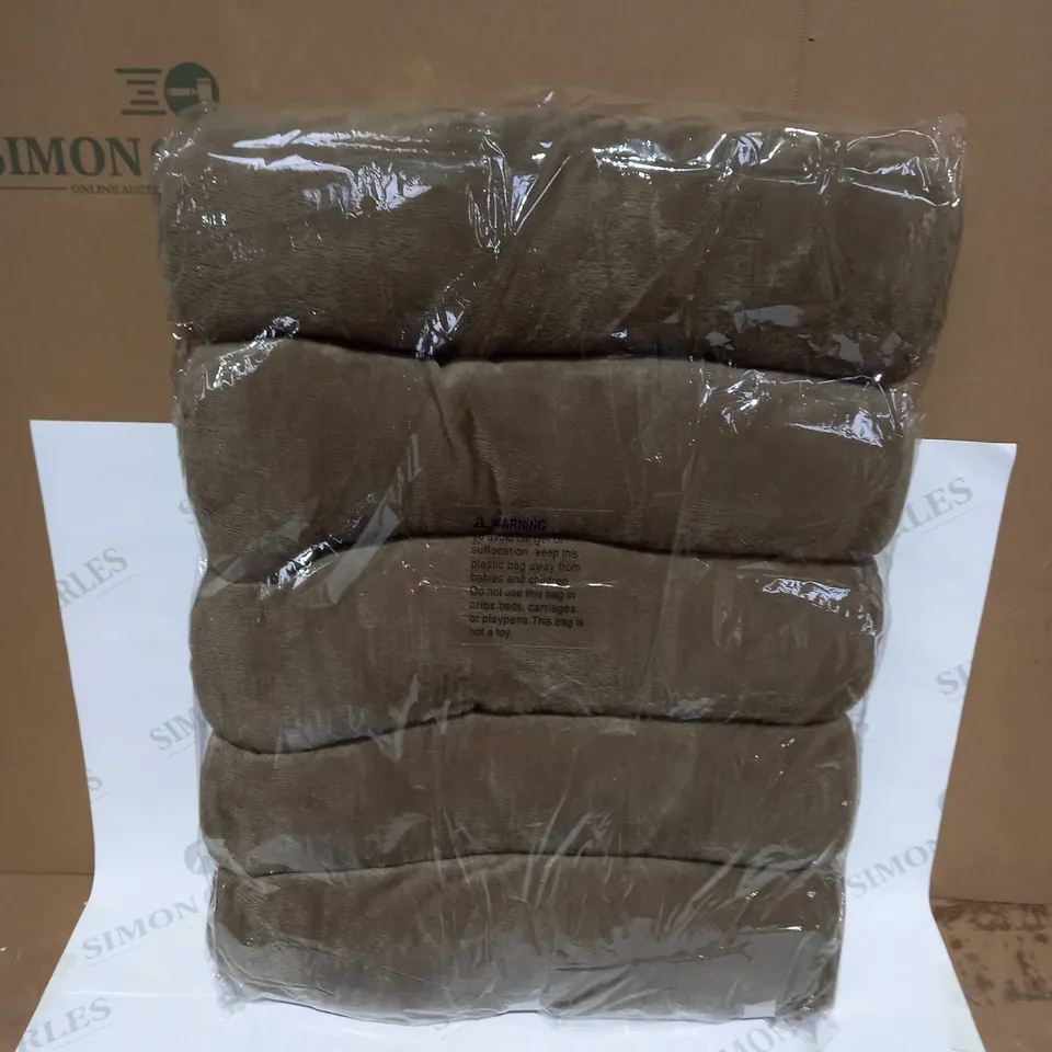 OUTLET JUST RIGHT MULTI WAY SUPPORT CUSHION