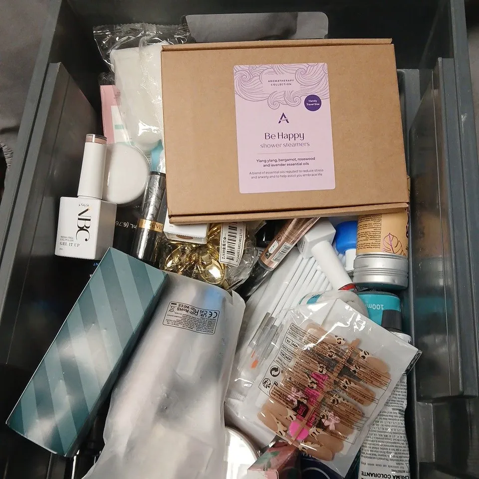 APPROXIMATELY 30 ITEMS ASSORTED HEALTH & BEAUTY PRODUCTS BUNDLE – SKINCARE, HAIRCARE & TOILETRIES , REVLON NIVEA AND MITCHUM  48 HOUR PROTECTION.