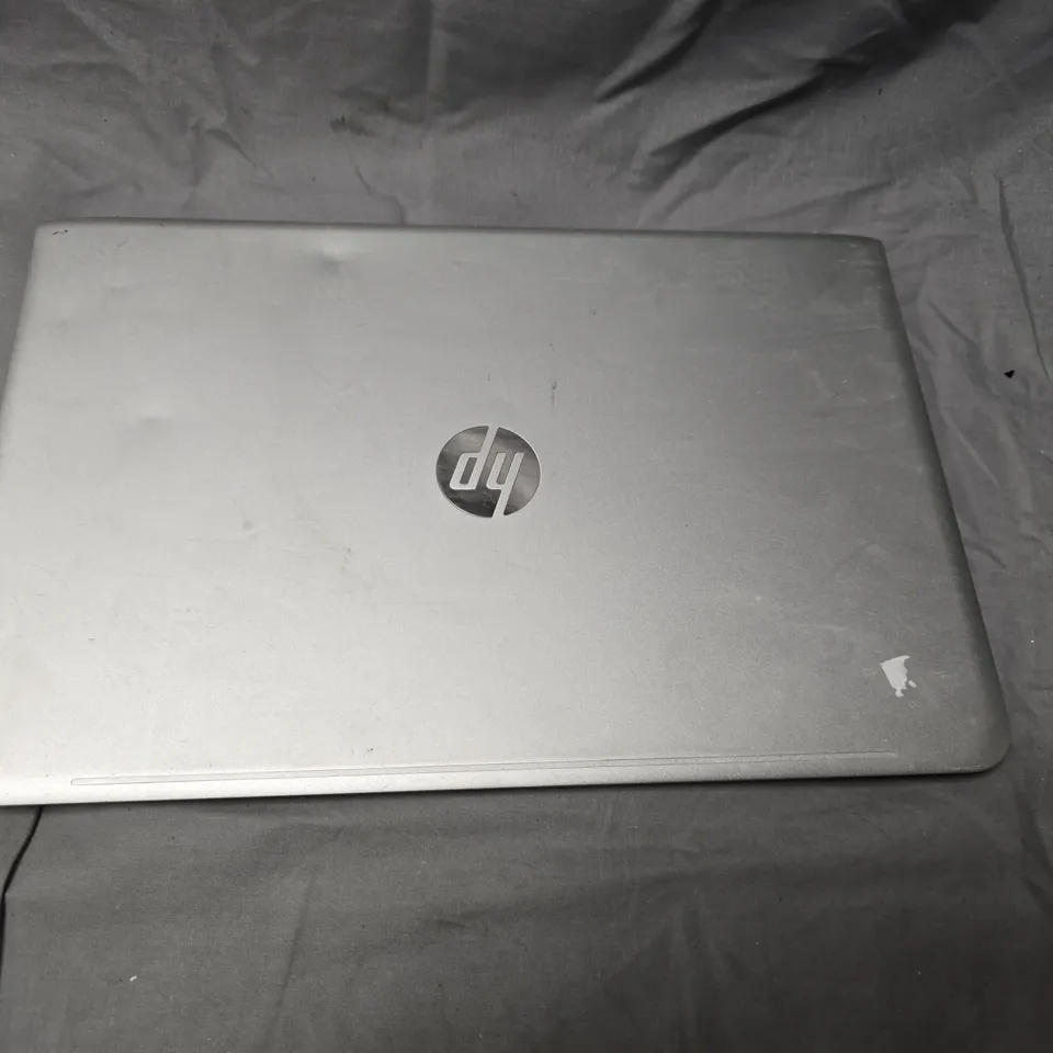 HP ENVY LAPTOP – SILVER