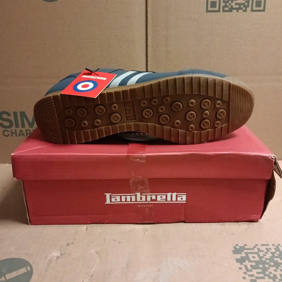 LAMBRETTA TACKLE TRAINERS – NAVY/CHARCOAL – UK 10 (EU 44)