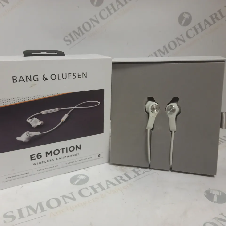BOXED BANG & OLUFSEN E6 MOTION WIRELESS EARPHONES