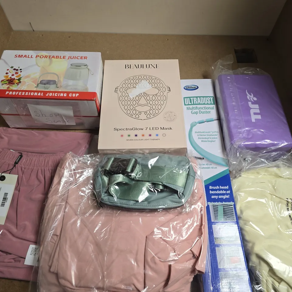 LOT OF ASSORTED HOUSEHOLD AND CLOTHING ITEMS TO INCLUDE ANAMORE WOMEN'S PINK TROUSERS AND SPECTRAGLOW 7 LED MASK