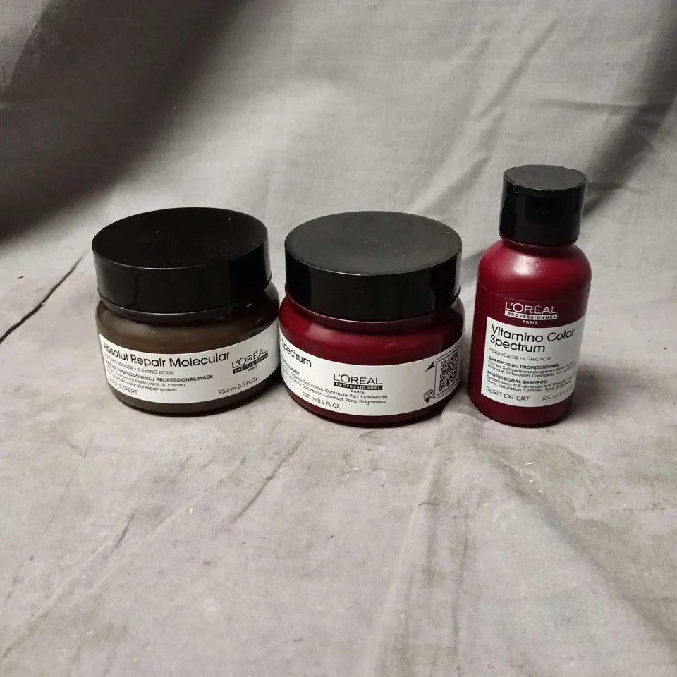 3 X L'OREAL PROFESSIONAL PARIS ITEMS TO INCLUDE VITAMINO COLOR SPECTRUM 250ML, ABSOLUT REPAIR MOLECULAR 250ML ETC