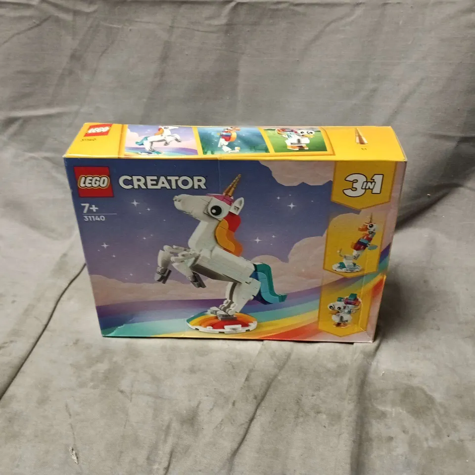 BOXED AND SEALED LEGO CREATOR 31140 UNICORN SET