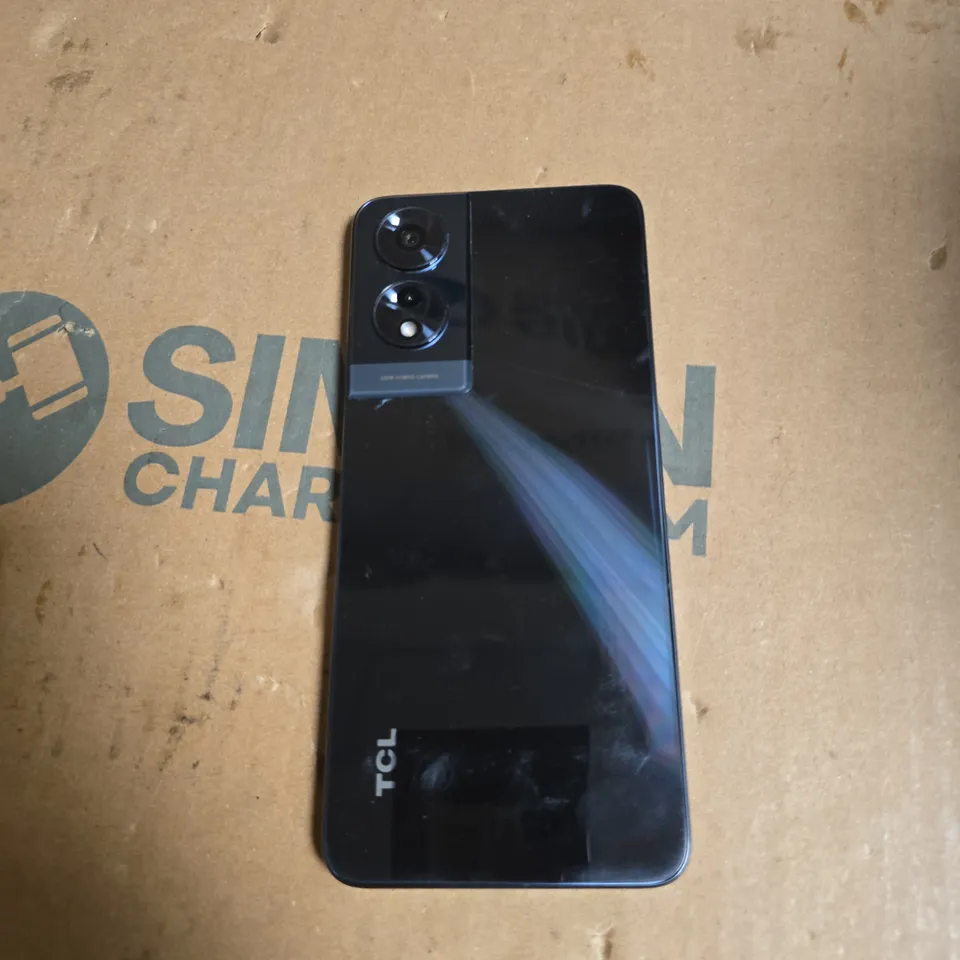 TCL SMARTPHONE – BLACK – ANDROID – CRACKED SCREEN 