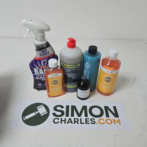 APPROXIMATELY 15 ASSORTED HOUSEHOLD LIQUID PRODUCTS TO INCLUDE FABULOSE MULTIPURPOSE CLEANER, HYDRO DETAIL, CHAPTER ORGANICS DIFFUSER, ETC