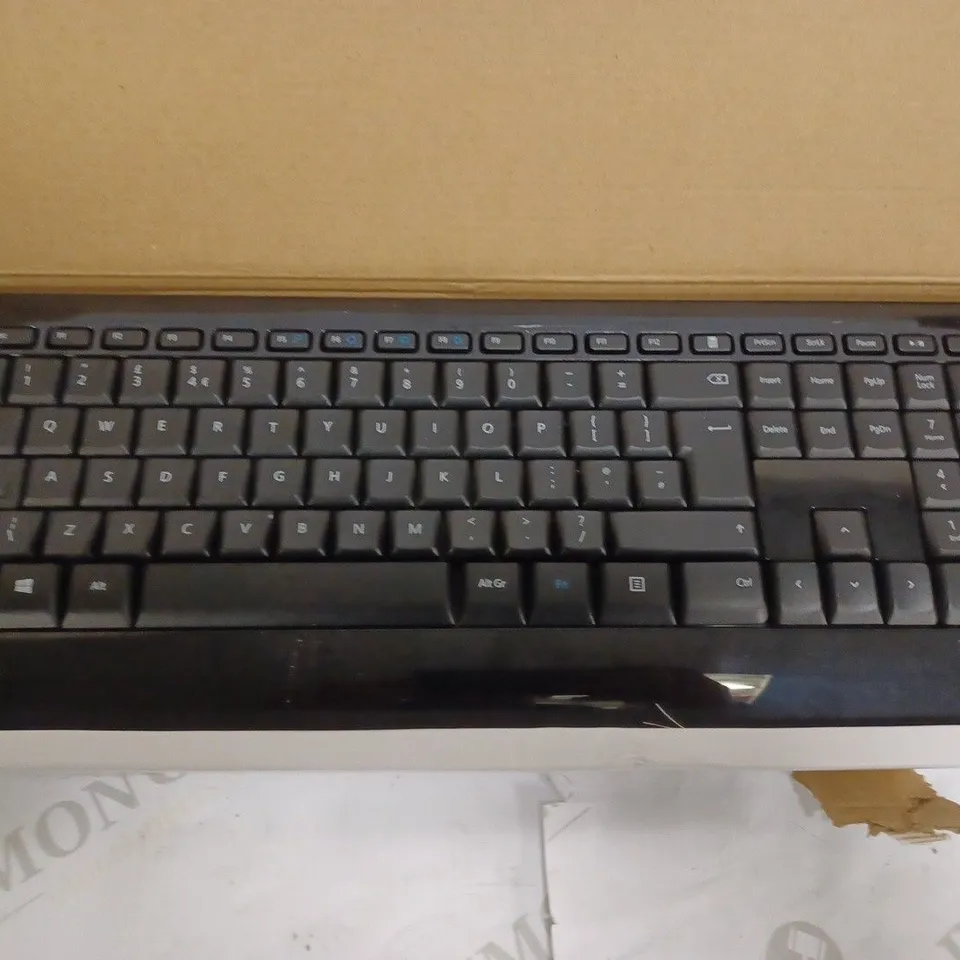 MICROSOFT SURFACE KEYBOARD