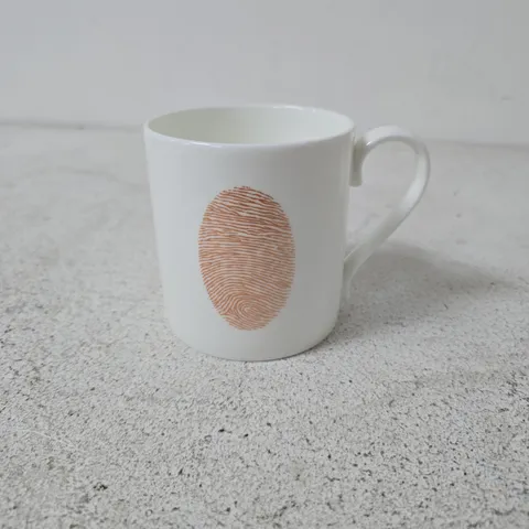 ROYAL CROWN DERBY MUG – CORE BY CLARE SMYTH FINGERPRINT MOTIF