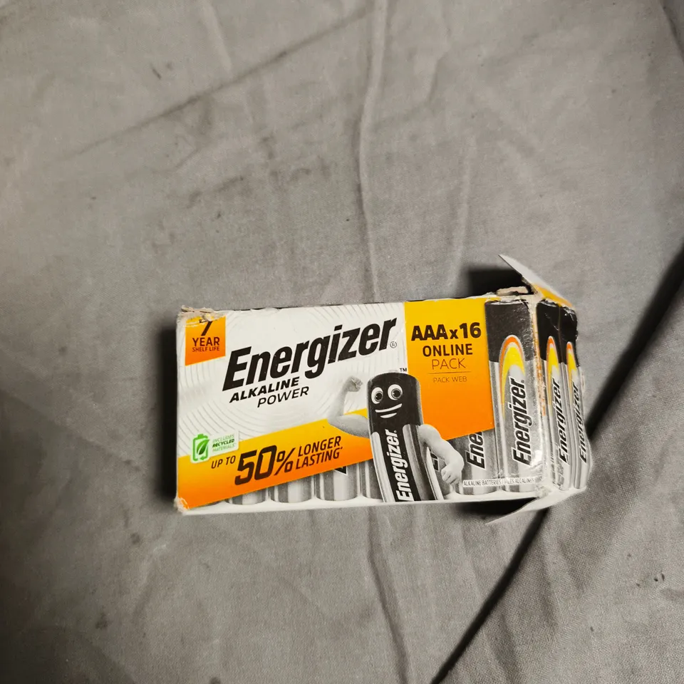 BOX OF ASSORTED BATTERIES INCLUDING ENERGIZER , JCB AND PANASONIC 