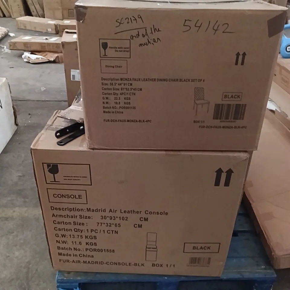 PALLET OF ASSORTED INCOMPLETE FURNITURE ITEMS INCLUDING, MADRID LEATHER CONSOLE, DINING CHAIR, OUTDOOR